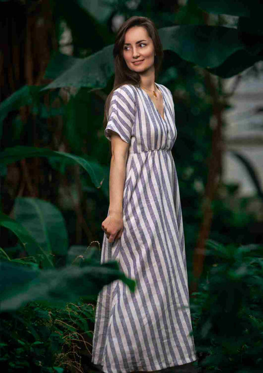 versandbereit: Boho Leinen Kleid Damen "Hyazinthe" mit weiten Kimonoärmeln, L, XL, blau-weiß gestreift