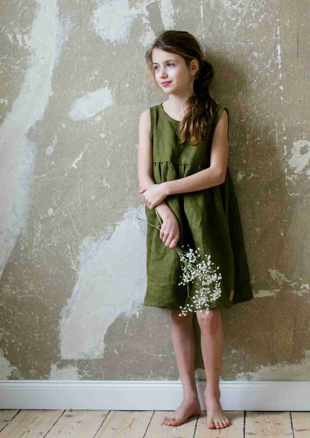 Ärmelloses Leinenkleid für Mädchen "Edelweiß"