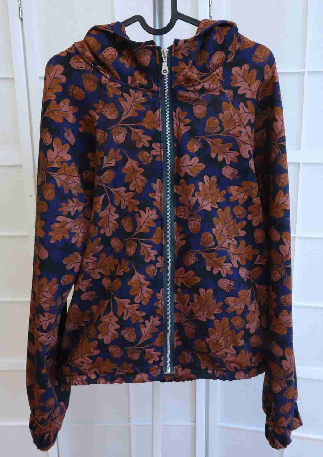 Oversize Bomberjacke für Damen, Eichenblätter