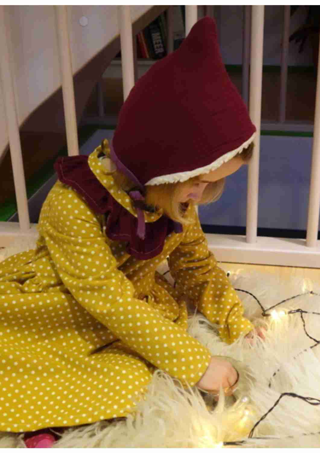 Pixie Mütze für Babys "Schneeglöckchen", Musselin und Pluesch