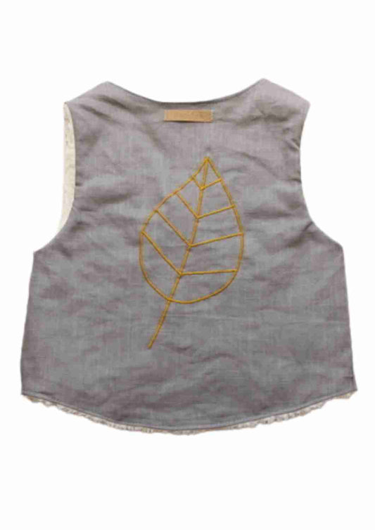 Leinenweste für Kinder gefüttert mit Baumwollplüsch "Schafgarbe", mit Applikation