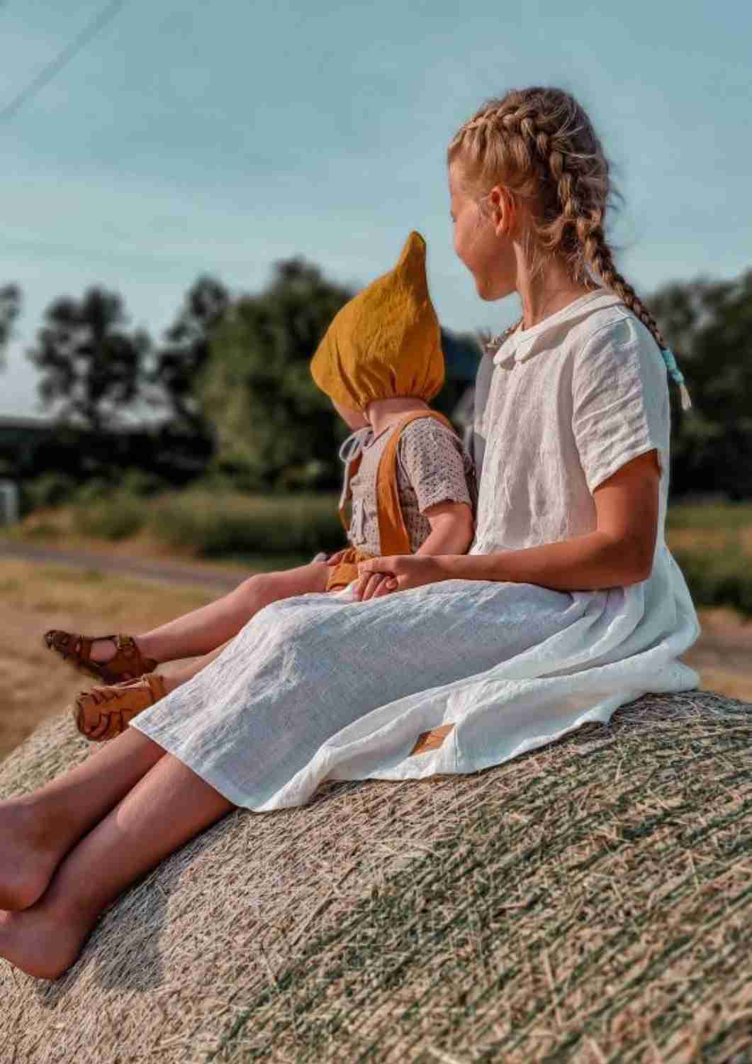 versandbereit Leinenkleid für Mädchen mit Peter Pan Kragen "Kornblume", kurzarm, 134/140, rot