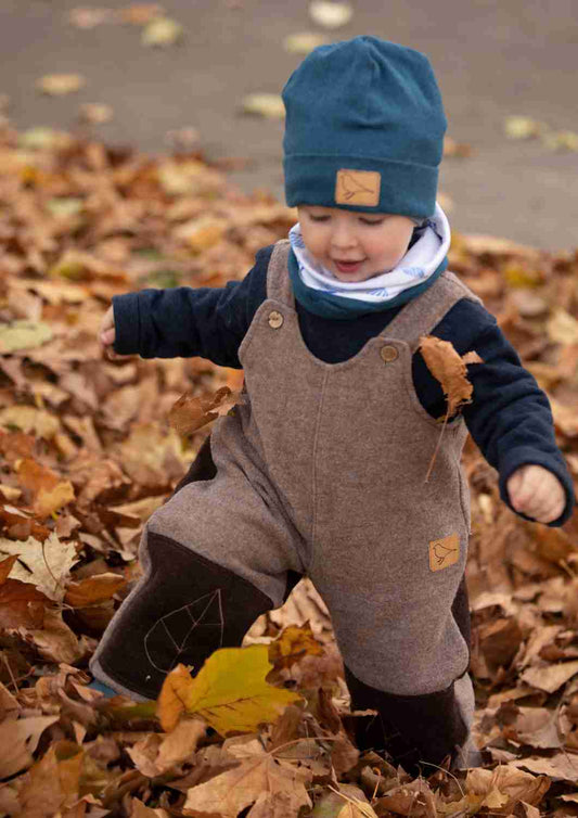 Latzhose aus Walk "Weide"