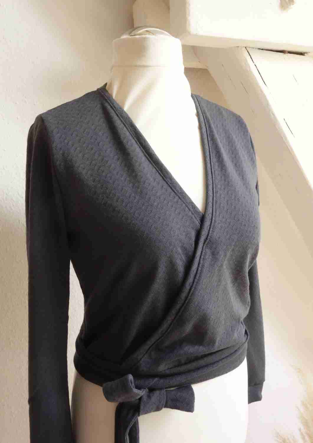 Wickelbluse "Melisse" mit schmalen Ärmeln