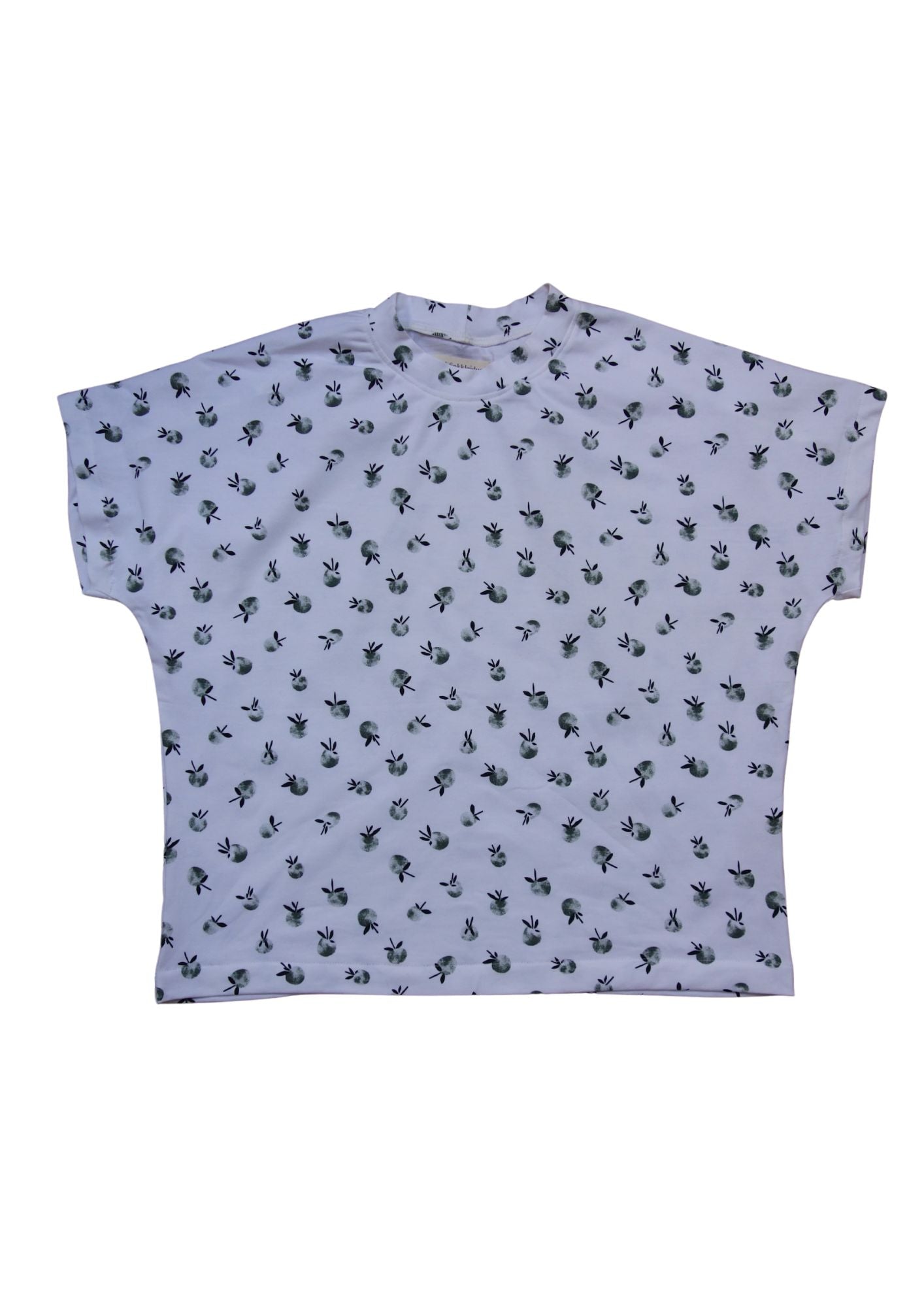 Versandbereit: Oversize T-Shirt für Damen aus Jersey "Wiesenklee", Äpfelchen, Größe M
