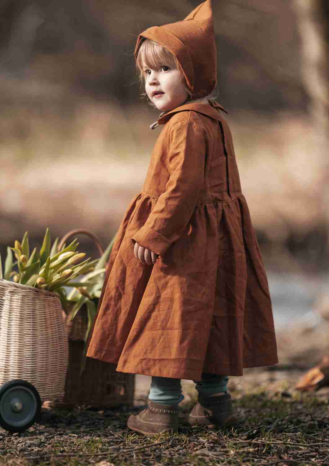 Leinenkleid für Mädchen mit Peter Pan Kragen "Kornblume", langarm