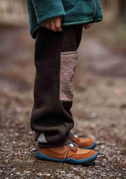 Walkhose "Buche" mit bestickten Kniepatches, schwarz